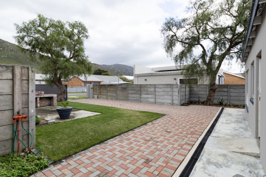 2 Bedroom Property for Sale in Kleinmond Western Cape